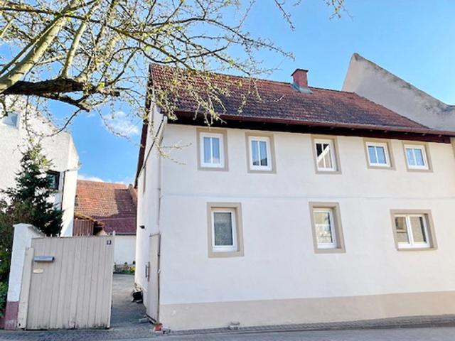Bezaubernde Nostalgie Hofreite! Charmantes 7 Zimmer Einfamilienhaus im beschaulichen Wörrstadt Rommersheim
