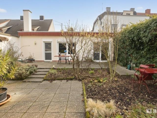 Bezauberndes Einfamilienhaus mit großem Garten