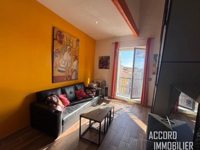 Béziers centre historique ! Superbe duplex T2 bis donnant su