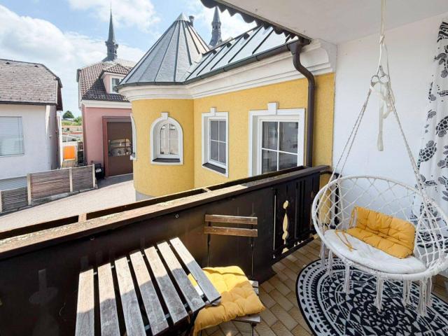 Bezirk Rohrbach: Gemütliche 2 Zimmer Eigentumswohnung mit Balkon im 1. Obergeschoss