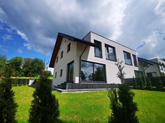 Bezpośrednio, Bosutów, 143 m² Dom