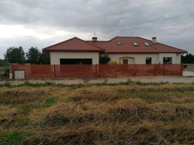 Bezpośrednio, Branno, 280 m² Dom