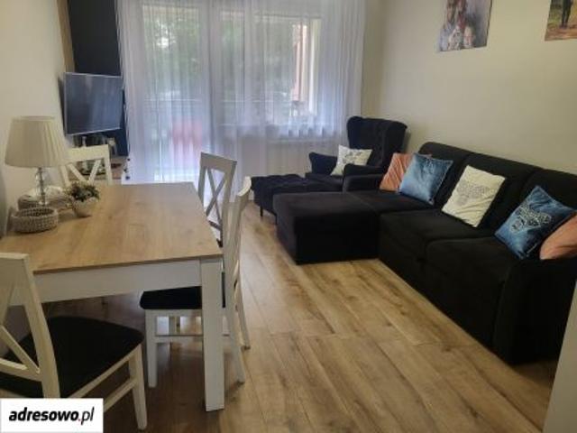Bezpośrednio, Buk, os. 700 lecia Miasta, 52 m² Mieszkanie