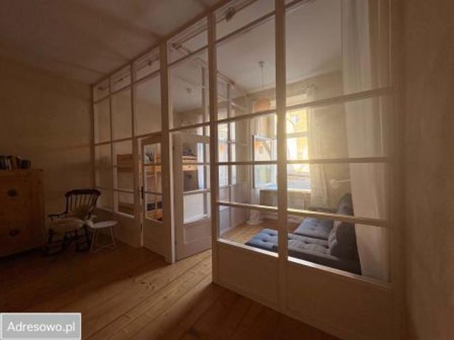 Bezpośrednio, Bystrzyca Kłodzka, pl. Wolności, 61 m² Mieszkanie
