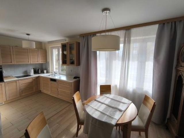 Bezpośrednio, Dąbrowa Górnicza, ul. ks. Augustynika, 75 m² Mieszkanie