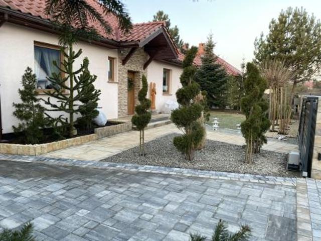 Bezpośrednio, Karczowiska, ul. Modrzewiowa, 135 m² Dom