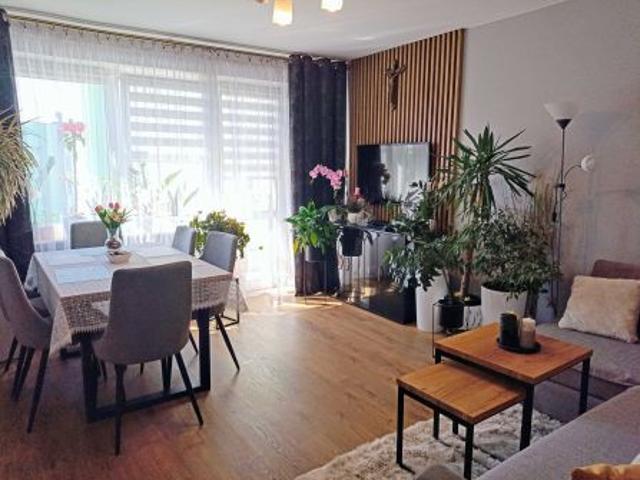 Bezpośrednio, Ostrów Mazowiecka, ul. Lubiejewska, 61 m² Mieszkanie