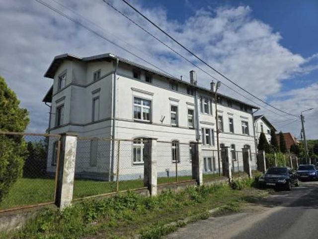 Bezpośrednio, Otmuchów, ul. Fabryczna, 64 m² Mieszkanie