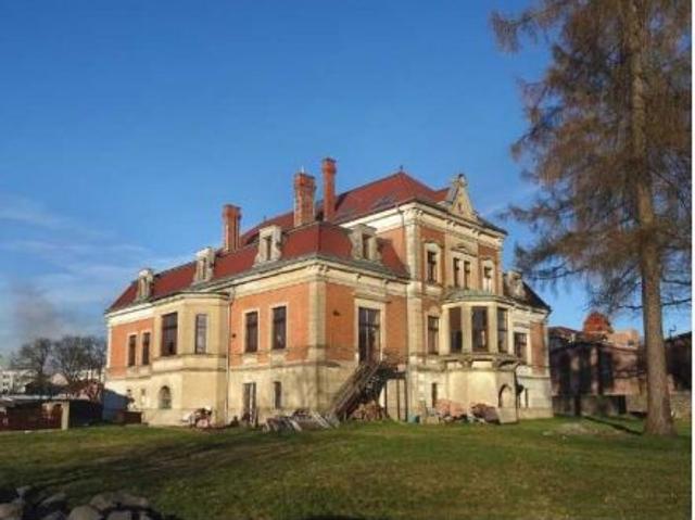 Bezpośrednio, Leśna, 1400 m² Dom