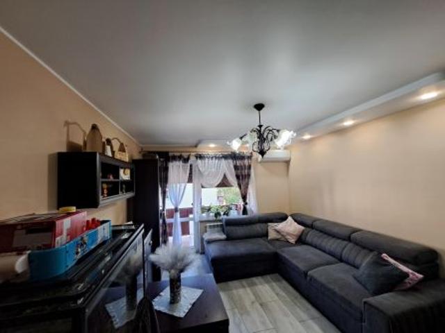 Bezpośrednio, Niechlów, ul. Szkolna, 61 m² Mieszkanie