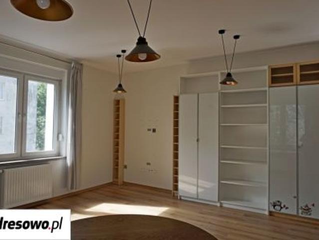 Bezpośrednio, Nysa, ul. Piastowska, 42 m² Mieszkanie