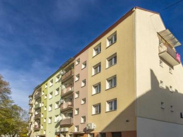 Bezpośrednio, Nysa, rynek Rynek, 38 m² Mieszkanie