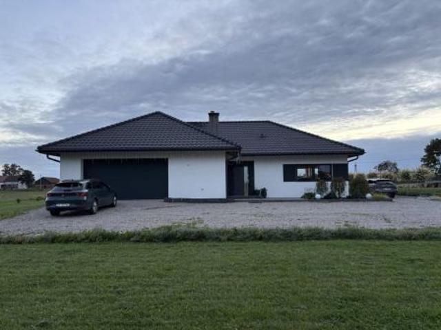 Bezpośrednio, Samolubie, 180 m² Dom