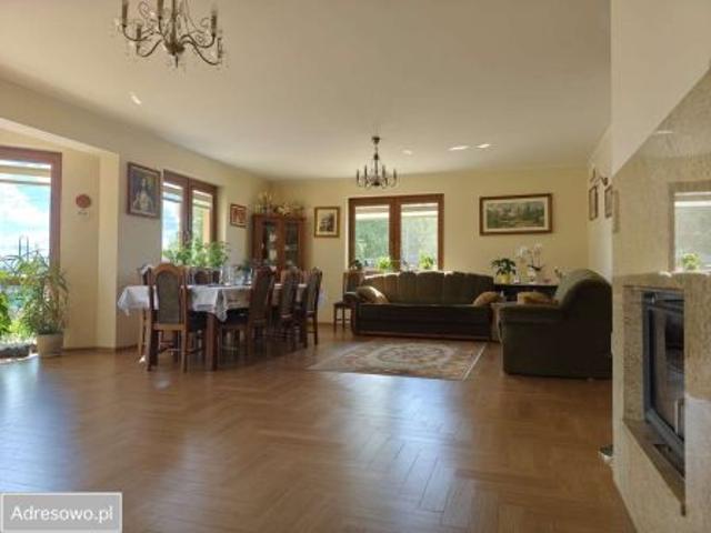 Bezpośrednio, Stara Łomża przy Szosie, ul. Lipowa, 617 m² Dom