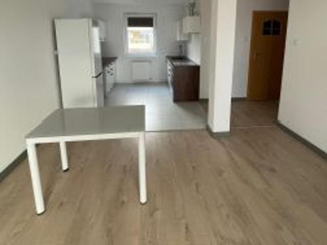 Bezpośrednio, Sztum, ul. Spokojna, 53 m² Mieszkanie