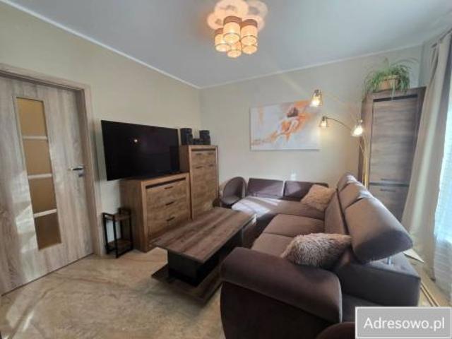 Bezpośrednio, Pieniężno, ul. Rynek, 42 m² Mieszkanie