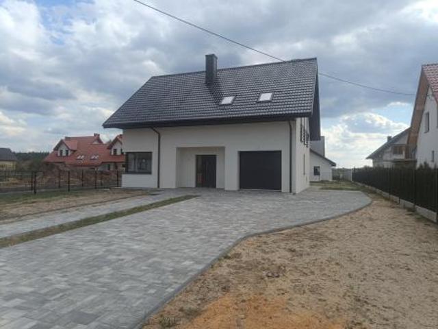 Bezpośrednio, Radomice, Lipa, ul. Główna, 153 m² Dom