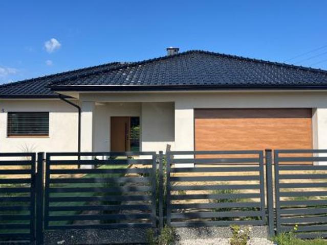 Bezpośrednio, Wioska, ul. Truskawkowa, 140 m² Dom