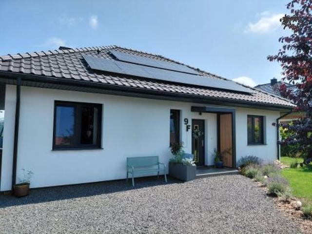 Bezpośrednio, Wioska, 96 m² Dom