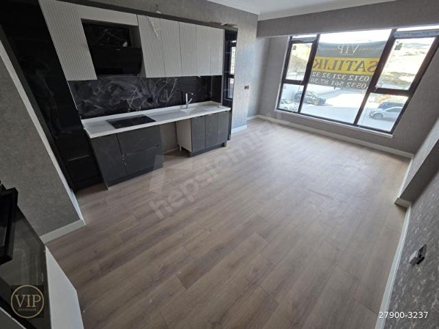 BİENZA SİTESİNDE KİLER+GİYİNME DOLABI LÜX 1+1SIFIR SATILIK DAİRE