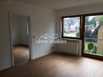BI Jöllenbeck: Zimmer in 3er WG, 1. OG m. Balkon u. Garten