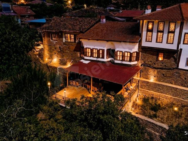 BİRGİ'DE TARİHİ KONAKTA 7 ODALI KİRALIK BUTİK OTEL & RESTAURANT