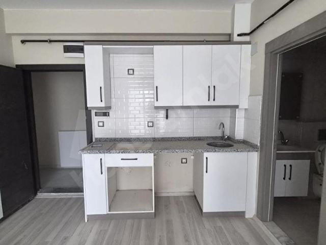 BİRLİK GAYRİMENKUL DEN GÜLTEPE ÇUKUROVA FIRIN CİVARI 1+1 YÜKSEK KİRA GETİRİLİ YATIRIMLIK DAİRE