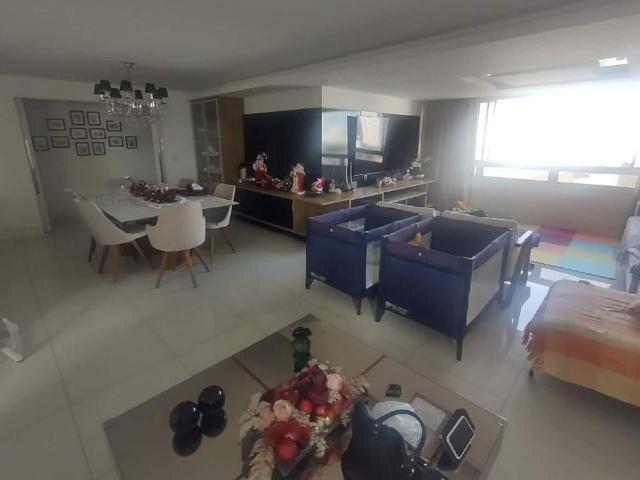 Bim Aluga Nas Graças, 218 m², 04 Quartos, 01 Suíte Excelente Localização