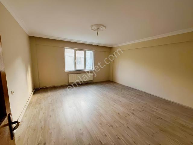 Bimondo'dan Zafer Mah. Dumluçay Sokak'ta Geniş 3+1 Kiralık Daire