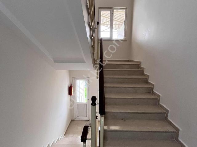 Binevler Cadde Üzeri 4+1 Satılık Geniş Daire
