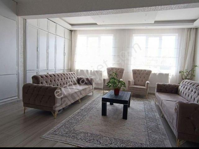 Binevler Mahlesinde Bakımlı Temiz 2+1 Daire