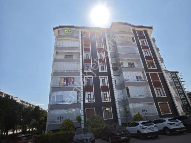 Binevler Sitesinde Güvenlikli Kiralık Daire