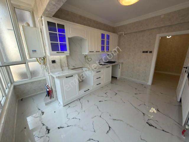 Binevlerde Satılık 2+1 İçi Full Yapılı Daire