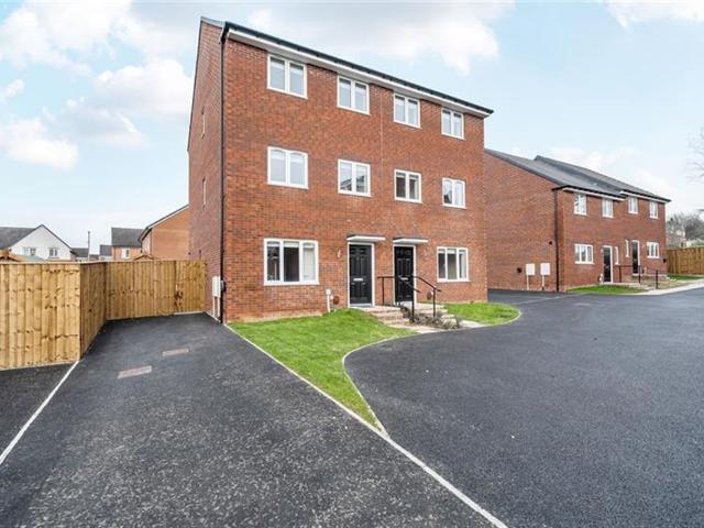 Binggeli Grove WF9, 4 bed semi detached house to rent, £1,400 pcm | PrimeLocation