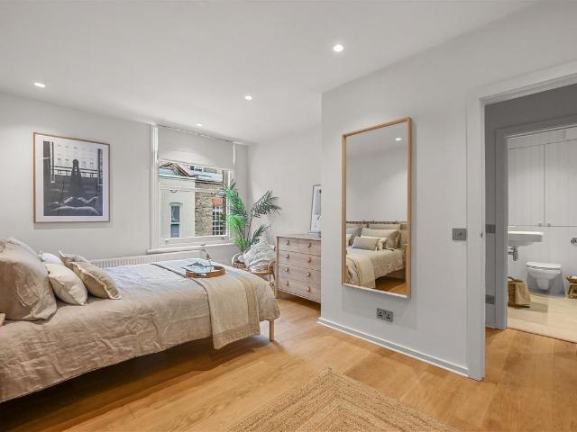 Bingham Place, London W1U, 2 bed flat to rent, £8,645 pcm | PrimeLocation