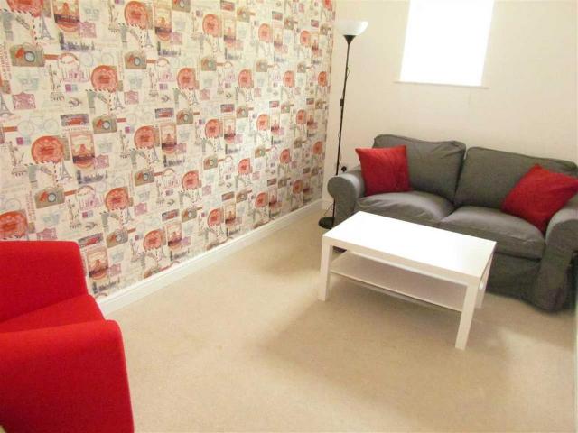 Bingley Court, Canterbury 3 bed apartment to rent £1,500 pcm £346 pw