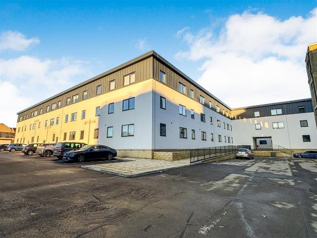 Bingley Road, Bradford BD9, 1 bed flat to rent, £780 pcm | PrimeLocation