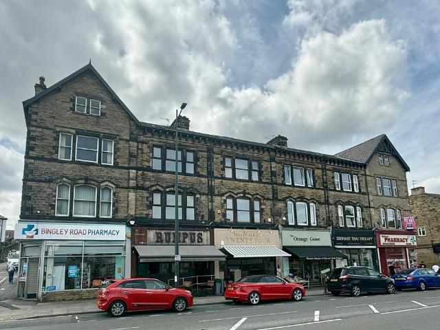 Bingley Road, Shipley BD18 3 bed apartment to rent £1,175 pcm £271 pw