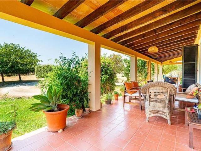 Binissalem. Finca rústica en solar de aprox. 14.167 m², situ. 0m² Binissalem