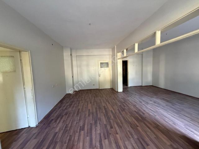 Binkonutlarda 3+1 Büyüklüğünde Geniş 2+1 Kiralık Daire