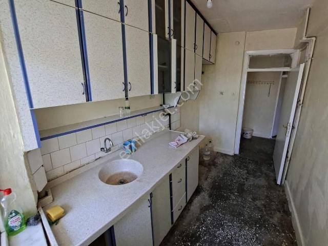 Binkonutta Erenkaya Tranvay Durağının Yanında 3+1 Kiralık Daire