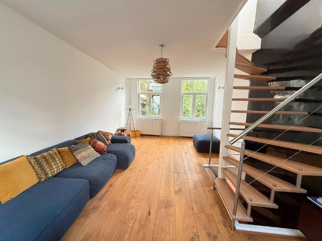 Binnen Oranjestraat 3