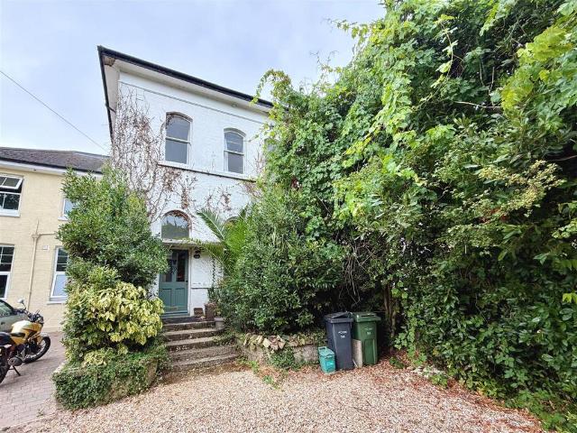 Binstead Road, Ryde PO33 3NB 3 bed house to rent £1,600 pcm £369 pw