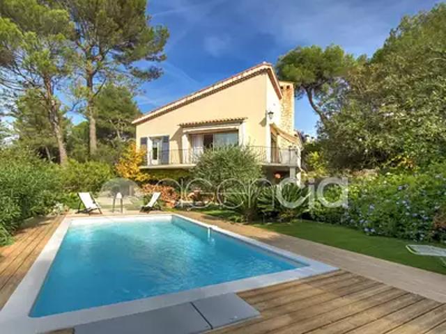 Biot 06410 Achat / Vente maison 5 pièces t5 piscine