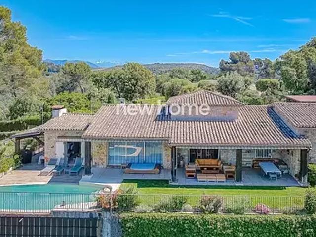 Biot 06410 Achat / Vente maison 8 pièces t8 piscine