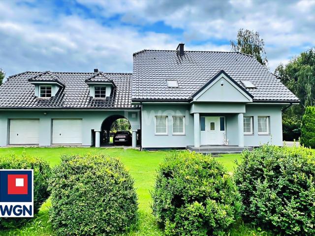 Dom 270 m² z dużym ogrodem i garażem polecam!