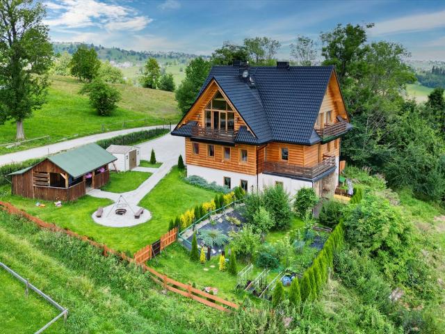Nowoczesny pensjonat 485 m² w Białym Dunajcu, gotowy do rozwoju