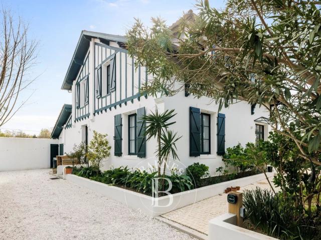 Biarritz Lac Marion, Très Belle Maison De Charme Entièrement. 200m² Biarritz