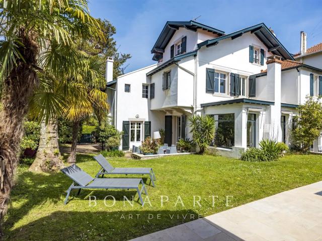 Biarritz / Saint Charles – Élégante Propriété Des Années 192. 289m² Biarritz