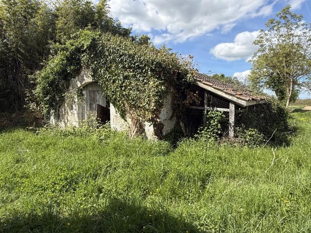 Bias, ensemble immobilier sur une parcelle d'environ 5242 m2 232m² Bias